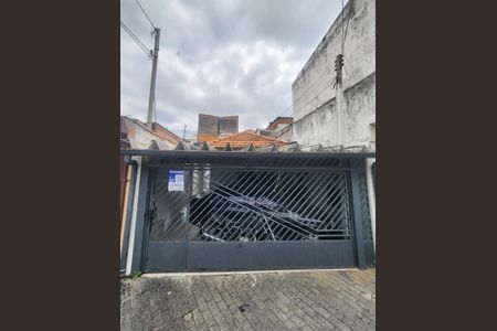 Casa à venda com 102m², 2 quartos e 1 vagaFachada