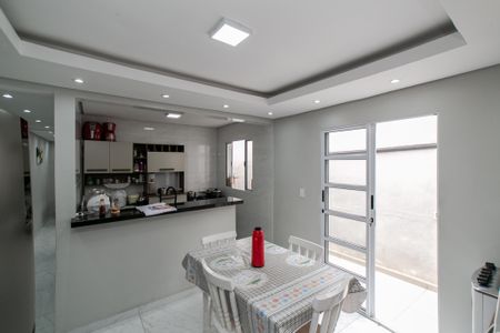 Casa à venda com 102m², 2 quartos e 1 vagaCozinha