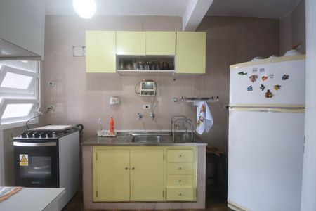 Apartamento para alugar com 74m², 2 quartos e 1 vagaCozinha