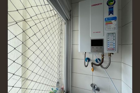 Apartamento à venda com 81m², 2 quartos e 1 vaga Apartamento à venda com 81m², 2 quartos e 1 vagaCozinha e Área de Serviço