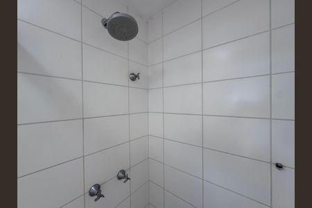 Apartamento à venda com 81m², 2 quartos e 1 vaga Apartamento à venda com 81m², 2 quartos e 1 vagaSuite - banheiro