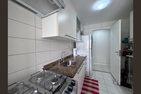 Apartamento à venda com 81m², 2 quartos e 1 vaga Apartamento à venda com 81m², 2 quartos e 1 vagaCozinha e Área de Serviço