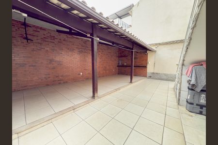 Casa à venda com 150m², 3 quartos e 1 vagaQuintal