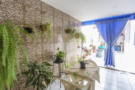 Casa à venda com 126m², 3 quartos e 3 vagasÁrea de entrada 