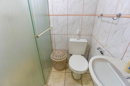 Casa à venda com 126m², 3 quartos e 3 vagasBanheiro da suíte 