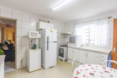 Casa à venda com 126m², 3 quartos e 3 vagasCozinha 