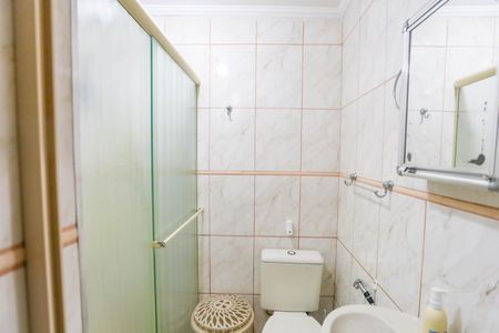 Casa à venda com 126m², 3 quartos e 3 vagasBanheiro da suíte 