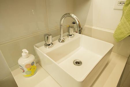 Apartamento à venda com 80m², 3 quartos e 2 vagasBanheiro Social 