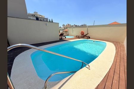 Apartamento à venda com 80m², 3 quartos e 2 vagasÁrea comum - Piscina