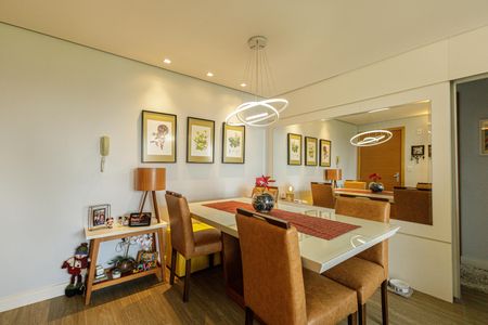 Apartamento à venda com 80m², 3 quartos e 2 vagasSala