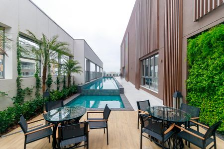 Apartamento à venda com 100m², 2 quartos e 2 vagas Apartamento à venda com 100m², 2 quartos e 2 vagasPiscina