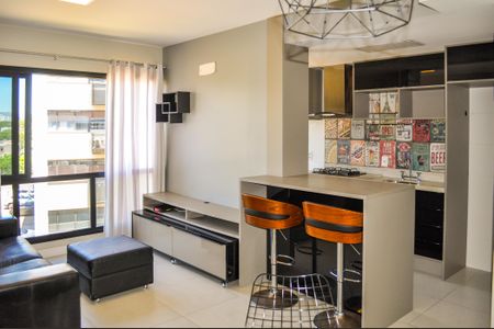 Apartamento à venda com 68m², 2 quartos e 1 vaga