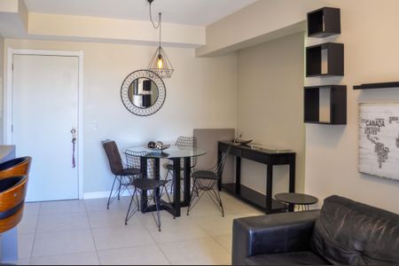 Apartamento à venda com 68m², 2 quartos e 1 vaga