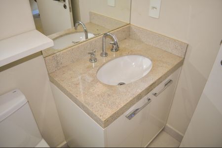 Apartamento à venda com 68m², 2 quartos e 1 vaga