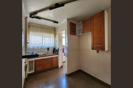 Apartamento à venda com 3 quartos, 135m² em Vila Rossi, Campinas