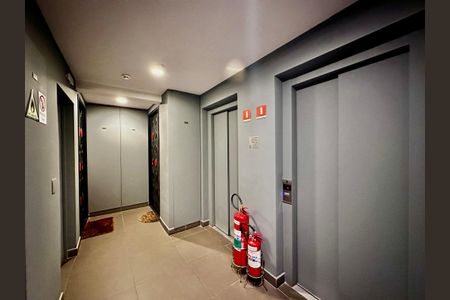 Apartamento para alugar com 70m², 1 quarto e 1 vagaHall Apartamento 