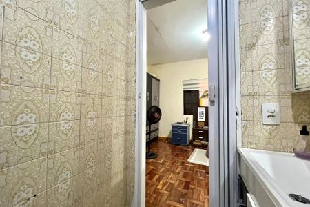 Casa à venda com 286m², 3 quartos e 4 vagasBanheiro da Suíte