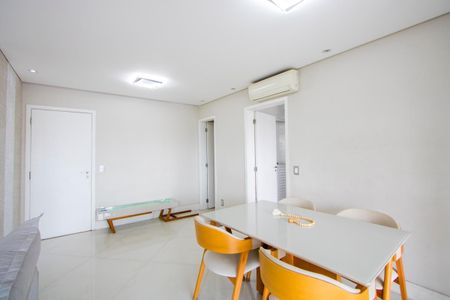 Apartamento à venda com 86m², 2 quartos e 2 vagasSala