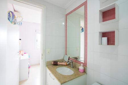 Apartamento à venda com 86m², 2 quartos e 2 vagasBanheiro do quarto 2