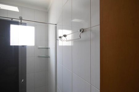 Casa à venda com 111m², 3 quartos e 3 vagasBanheiro 2