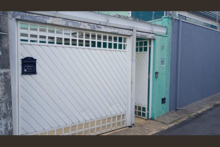 Casa à venda com 111m², 3 quartos e 3 vagasFachada 