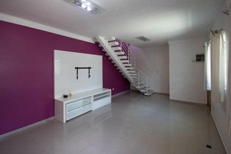 Sala  de casa à venda com 3 quartos, 111m² em Vila Constança, São Paulo