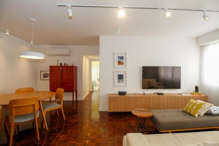 Sala de Estar e Jantar de apartamento à venda com 2 quartos, 97m² em Jardim Paulista, São Paulo