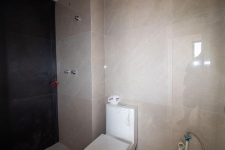 Apartamento para alugar com 39m², 2 quartos e sem vaga Apartamento para alugar com 39m², 2 quartos e sem vagaBanheiro