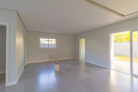 Casa de condomínio à venda com 228m², 3 quartos e 2 vagasSala/Cozinha