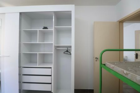 Quarto de apartamento para alugar com 1 quarto, 56m² em Jardim Belmar, Guarujá