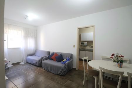 Sala de apartamento para alugar com 1 quarto, 56m² em Jardim Belmar, Guarujá