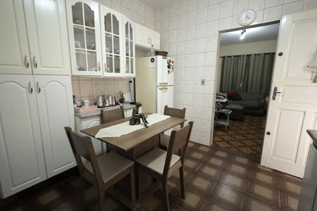 Casa para alugar com 164m², 5 quartos e 2 vagasCozinha