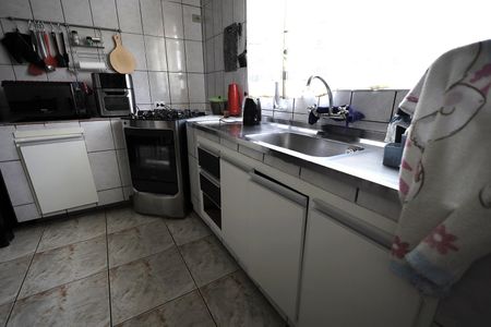 Casa para alugar com 164m², 5 quartos e 2 vagasCozinha 2