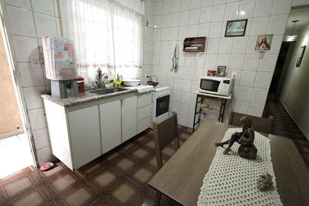 Cozinha de casa para alugar com 5 quartos, 164m² em Vila Linda, Santo André