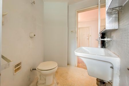 Apartamento à venda com 33m², 1 quarto e sem vagaBanheiro