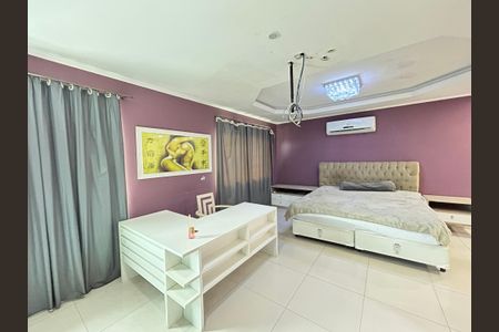 Casa para alugar com 266m², 4 quartos e 4 vagasSuíte