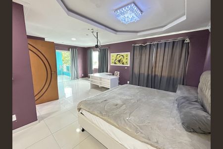 Casa para alugar com 266m², 4 quartos e 4 vagasSuíte