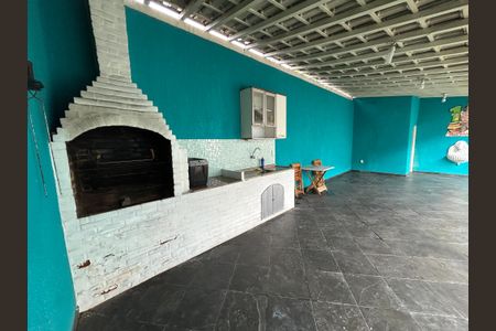 Casa para alugar com 266m², 4 quartos e 4 vagasPiscina