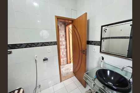 Casa para alugar com 266m², 4 quartos e 4 vagasBanheiro 1