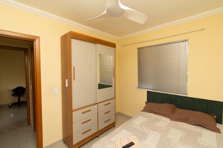 Quarto 2 de apartamento à venda com 2 quartos, 49m² em Cabral, Contagem