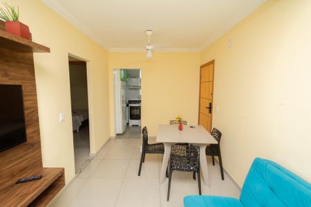 Sala de apartamento à venda com 2 quartos, 49m² em Cabral, Contagem