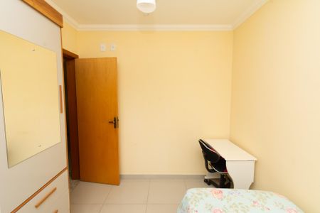 Quarto 1 de apartamento à venda com 2 quartos, 49m² em Cabral, Contagem