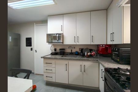 Apartamento à venda com 89m², 2 quartos e 1 vaga Apartamento à venda com 89m², 2 quartos e 1 vagaCozinha