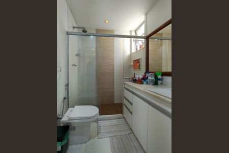 Apartamento à venda com 89m², 2 quartos e 1 vaga Apartamento à venda com 89m², 2 quartos e 1 vagaBanheiro Corredor