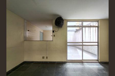 Apartamento à venda com 89m², 2 quartos e 1 vaga Apartamento à venda com 89m², 2 quartos e 1 vagaÁrea comum - Salão de festas