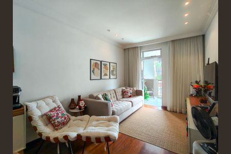 Apartamento à venda com 89m², 2 quartos e 1 vaga Apartamento à venda com 89m², 2 quartos e 1 vagaSala