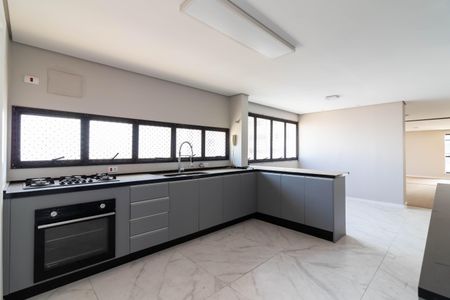 Apartamento à venda com 250m², 4 quartos e 4 vagasCozinha