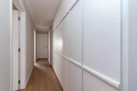 Apartamento à venda com 250m², 4 quartos e 4 vagasCorredor dos Quartos