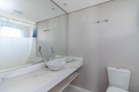 Apartamento à venda com 250m², 4 quartos e 4 vagasBanheiro da Suíte 3