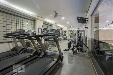 Apartamento à venda com 250m², 4 quartos e 4 vagasÁrea comum - Academia